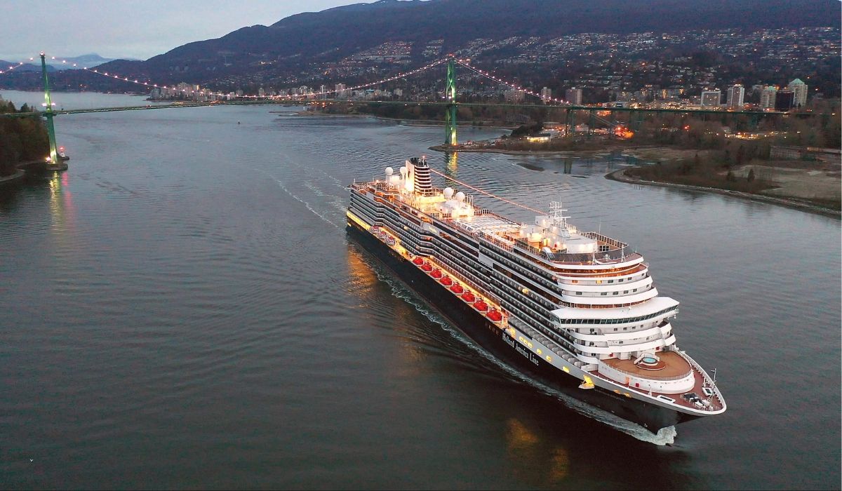 Holland America Installs Starlink on First Ship in Alaska